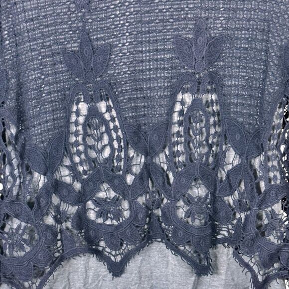 Democracy Woman’s top. Size: Small - Picture 3 of 7